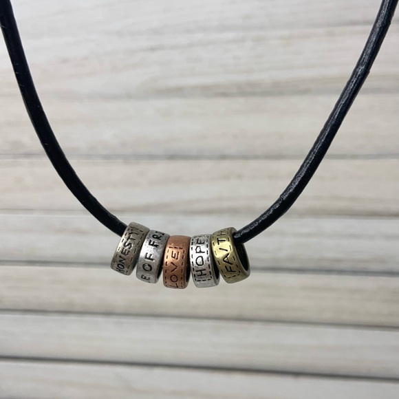 Circle of Friends Encouraging Words Stamped Sliding Charm Faux Leather Necklace - Picture 1 of 14